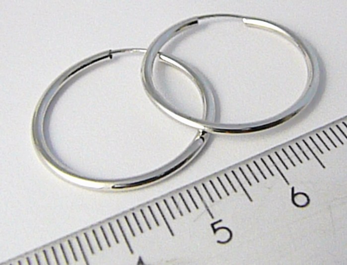 Klenoty Budín Dámské pevné zlaté kruhy z bílého zlata 2,6cm 585/0,66gr H757