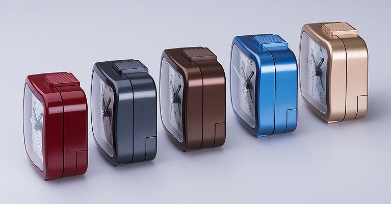 Nejlevnější analogový malý levný budík JVD quartz SR105.8