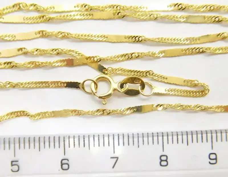 Klenoty Budín Pevný přívěskový zlatý řetízek TWIST S DESTIČKOU 585/1,87gr 50cm HK6159
