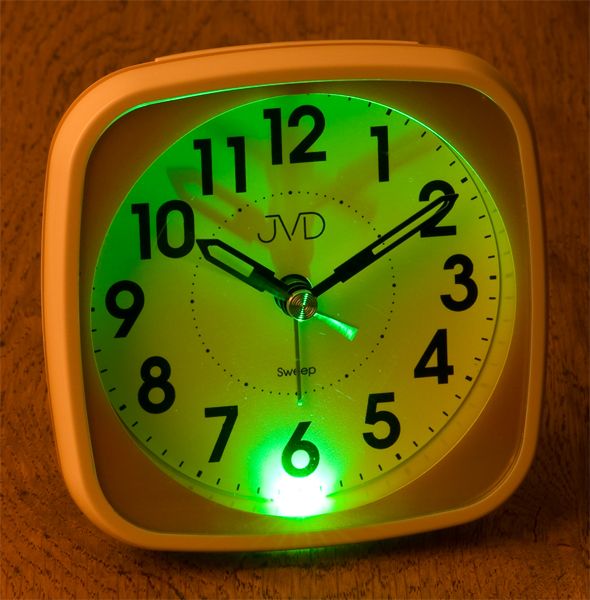 Analogový netikající tichý budík sweep SRP838.5