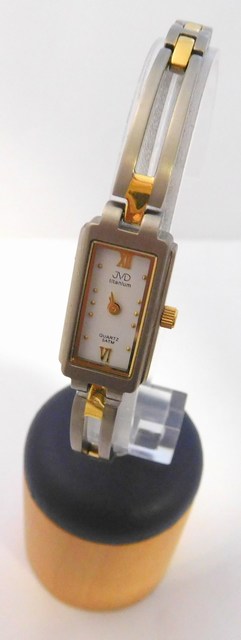 Krásné dámské hodinky J5008.1 POSLEDNÍ KUS NA PRODEJNĚ VE STAŇKOVĚ!!!!