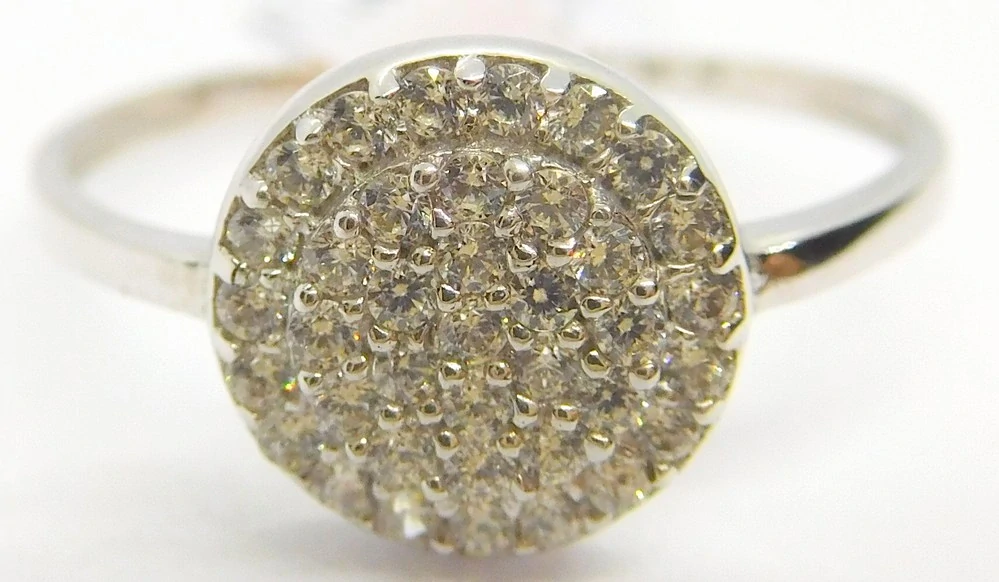 Klenoty Budín Dámský prsten z bílého zlata posetý zirkony 585/1,25gr vel. 54 HK1162