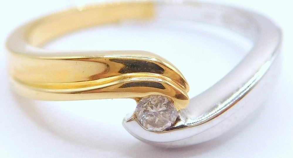 Klenoty Budín Zásnubní diamantový prsten z bílého a žlutého zlata 585/2,62gr vel. 52 diamant 0,06CT JR5699