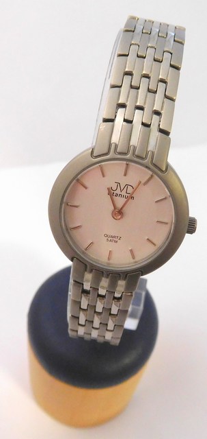 Dámské titanové  luxusní hodinky JVD titanium J5005.1 POSLEDNÍKUS NA PRODEJNĚ VE STAŇKOVĚ