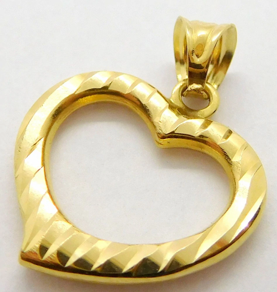 Klenoty Budín Dámský zlatý přívěsek - srdíčko s gravírováním 585/0,63gr HK3203