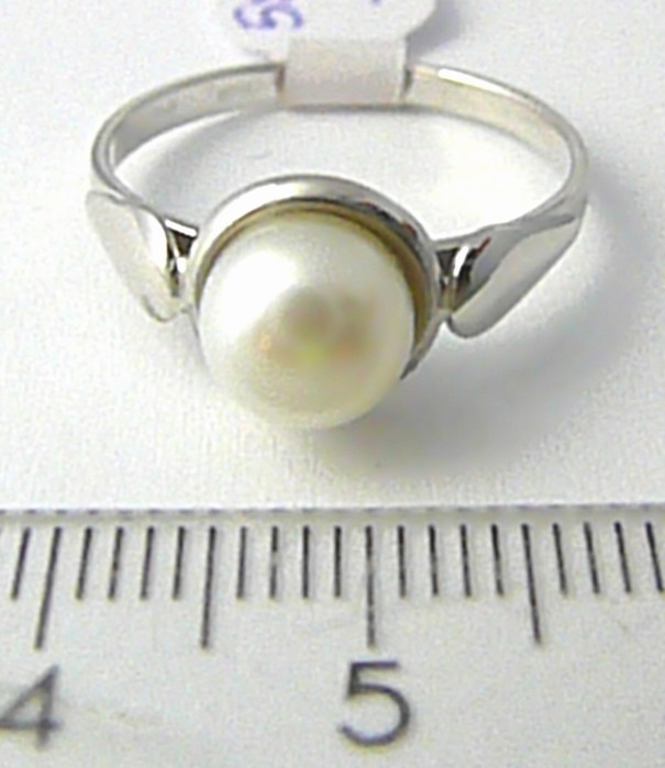 Klenoty Budín Dámský mohutný velký zlatý prsten s velkou bílou perlou 585/1,6 gr vel. 55 S115