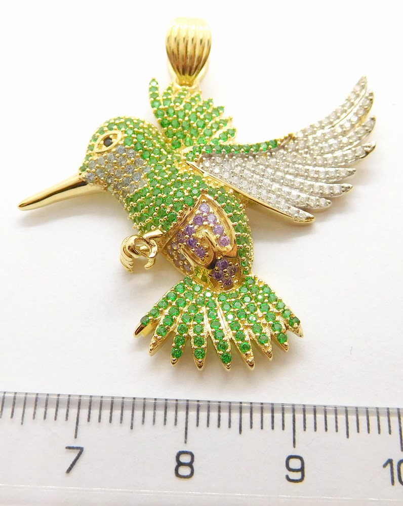 Klenoty Budín Mohutný zlatý přívěsek - kolibřík se zirkony a smaragdy 585/6,60gr HK3113