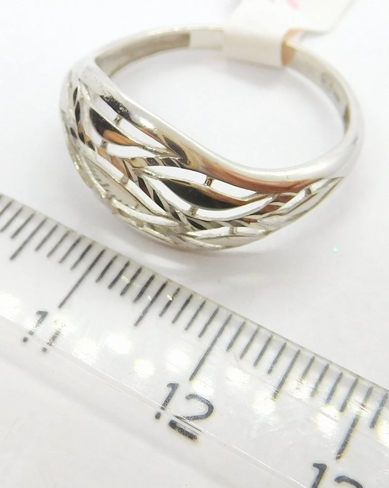 Klenoty Budín Dámský mohutný prsten z bílého zlata s gravírováním 585/1,98gr vel. 59 HK1147