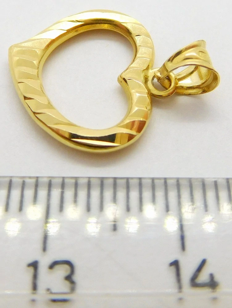 Klenoty Budín Dámský zlatý přívěsek - srdíčko s gravírováním 585/0,63gr HK3203