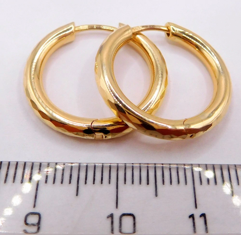 Klenoty Budín Masivní dámské gravírované zlaté kruhy o průměru 20mm 585/2,15gr HK2471