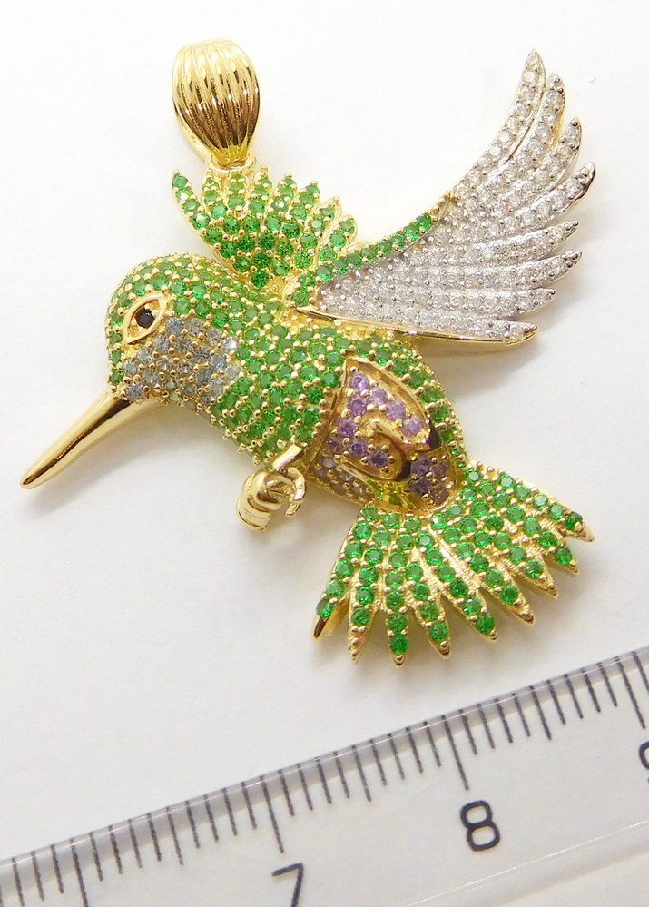 Klenoty Budín Mohutný zlatý přívěsek - kolibřík se zirkony a smaragdy 585/6,60gr HK3113