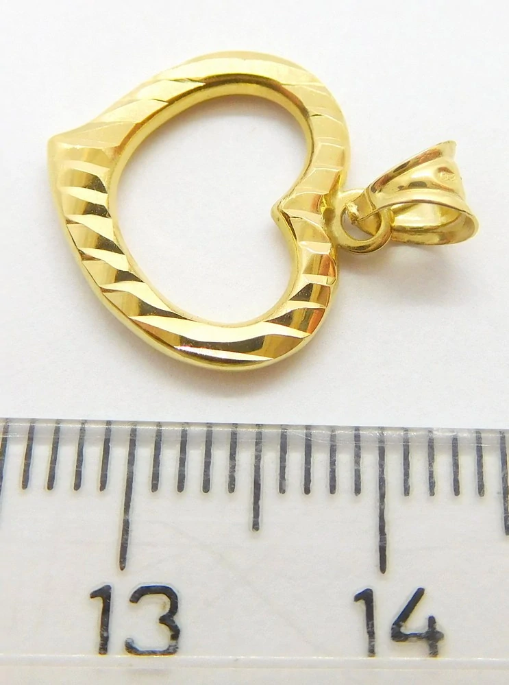 Klenoty Budín Dámský zlatý přívěsek - srdíčko s gravírováním 585/0,63gr HK3203