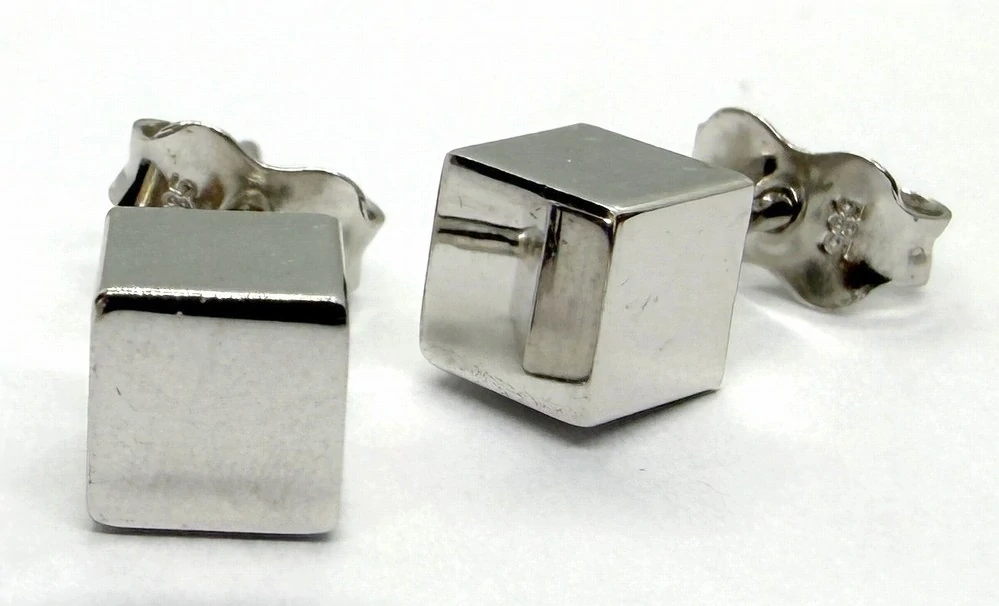 Klenoty Budín Dámské peckové zlaté náušnice z bílého zlata kostičky ryz. 585/1,16gr HK2434