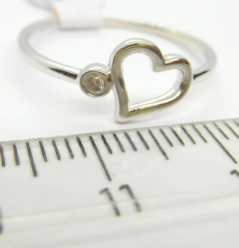 Klenoty Budín Dámský srdíčkový prsten z bílého zlata se zirkonem 585/1,16gr vel. 56 H750