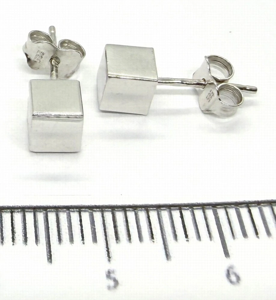Klenoty Budín Dámské peckové zlaté náušnice z bílého zlata kostičky ryz. 585/1,16gr HK2434