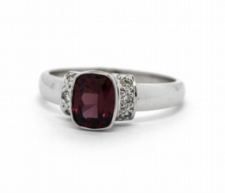 Diamantový prsten s přírodním rodolitem (1,682ct) 585/3,79 gr J-22591-13