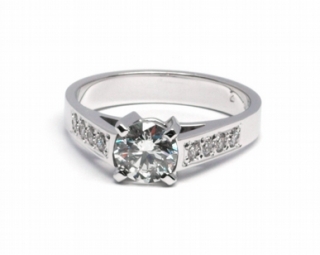 Mohutný zásnubní prsten s přírodním diamantem 585/3,72 gr J-20889-12