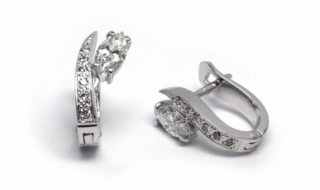 Luxusní diamantové náušnice se vzácnými diamanty 585/2,96 gr J-20719-12